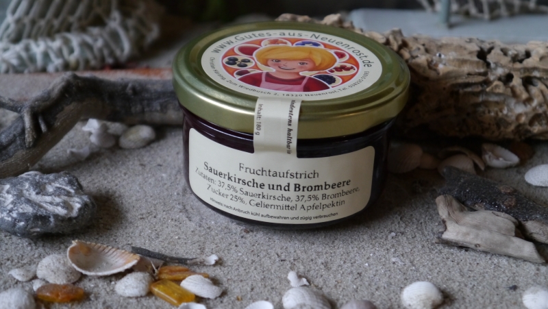Sauerkirsche und Brombeere
